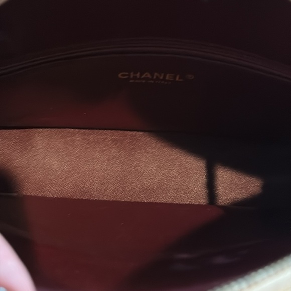 CHANEL Crossbody Caviar & Quilted Lambskin Leather Camera Case Cream - Picture 13 of 15